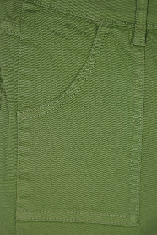 h&amp;m-ciemnozielone-oliwkowe-wojskowe-spodnie-kieszenie-zamki-kieszenie-na-zamek-zamki-na-nogawkach-zblizenie.jpg