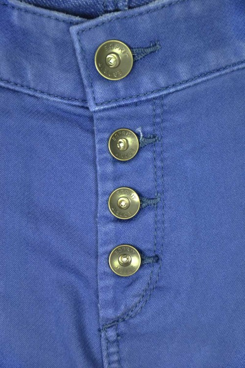 esprit-jeans-czteryguziki-niebieskie-zblizenie1.jpg