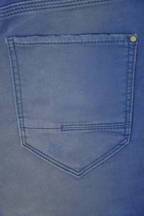 esprit-jeans-czteryguziki-niebieskie-zblizenie31.jpg