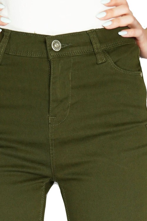 mim-oliwkowe-jeansy-super-skinny-zblizenie.jpg