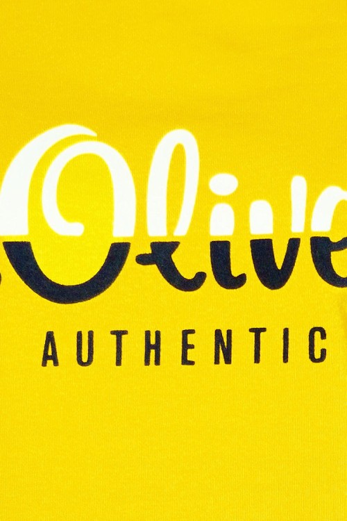s-oliver-cytrynowa-bluza-asymetryczna-logo-zblizenie2.jpg