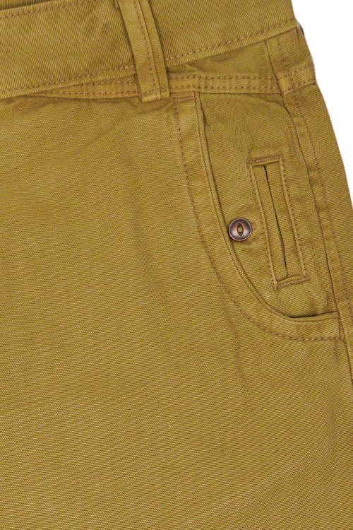 piazza-italia-meskie-spodenki-camel-slim-tapered-fit-zblizenie2.jpg