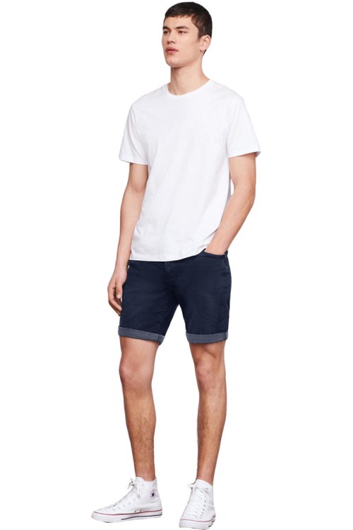 next-meskie-spodenki-jeansowe-regular-model-przod2.jpg