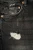 h&amp;m-krotkie-grafitowe-spodenki-z-dziurami-hogh-waist-shorts-zblizenie2.webp