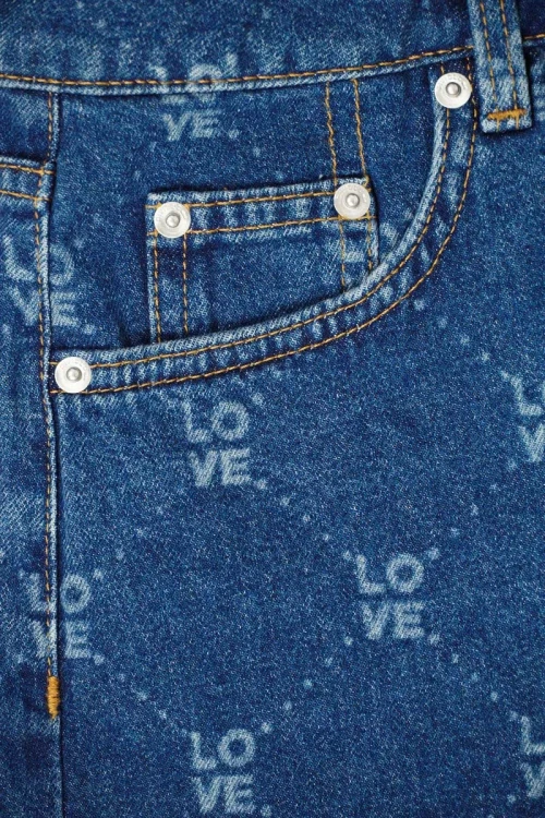 h&amp;m-jeansowe-krotkie-spodenki-love-zblizenie2.webp