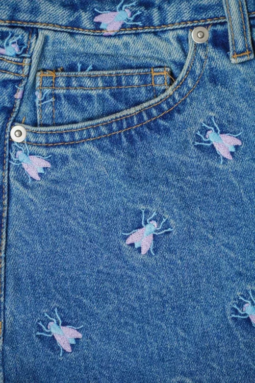 h&amp;m-jeansowe-krotkie-spodenki-w-muchy-zblizenie2.webp