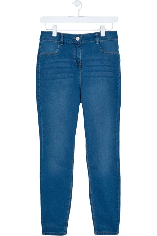 papaya-jeansowe-spodnie-skinny-kimmy-modelka-glowne.webp