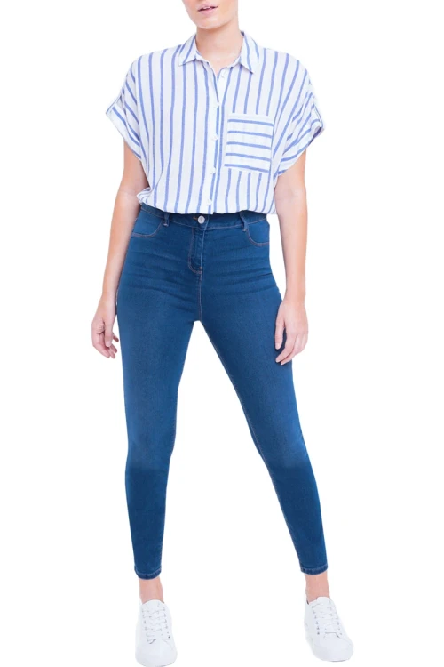 papaya-jeansowe-spodnie-skinny-kimmy-modelka-przod2.webp