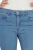 h&amp;m-spodnie-jeansy-jeans-dwa-odcienie-modelka-zblizenie.webp