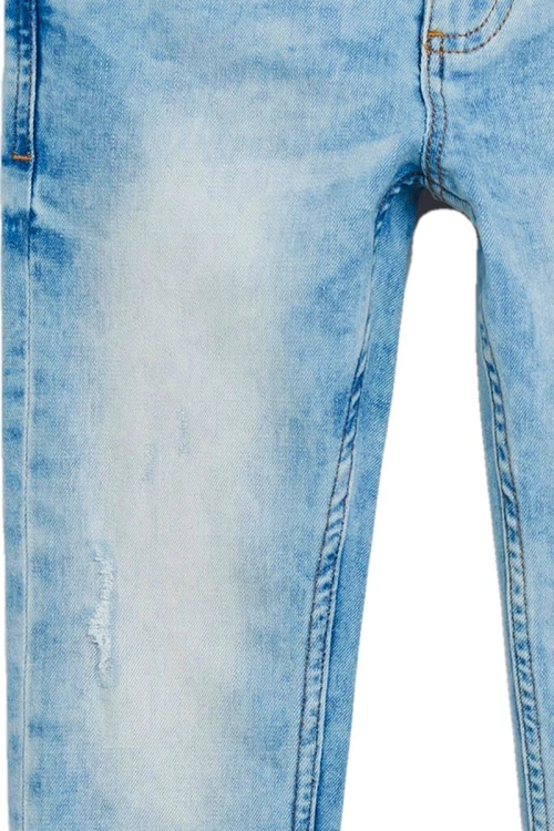 next-chlopiece-jasne-jeansowe-spodnie-jeansy-zblizenie3.webp