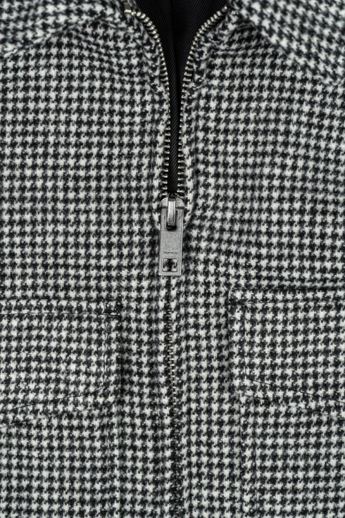 h&amp;m-meska-kurtka-w-pepitke-zblizenie.webp