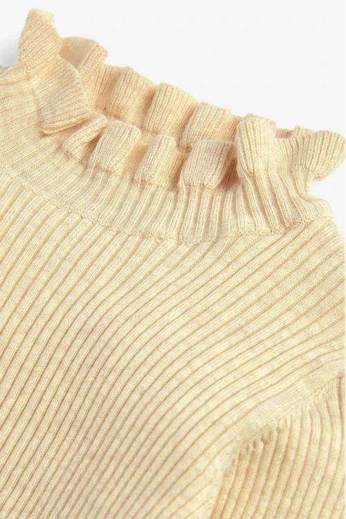 next-bezowy-sweter-golf-z-falbanka-prazkowany-zblizenie.webp