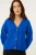 george-kobaltowy-cieply-sweter-kardigan-warkocze-modelka-zblizenie.webp