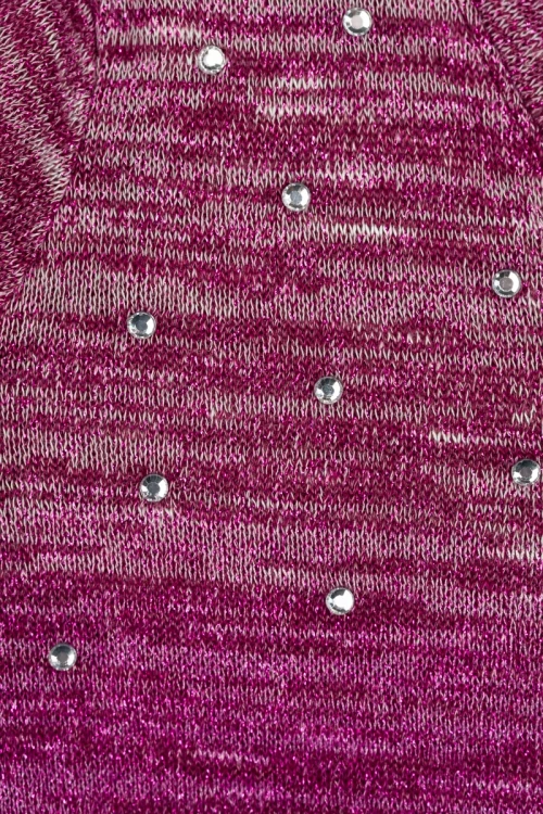 next-metaliczny-lekki-fioletowy-sweter-ombre-cekiny-zblizenie.webp