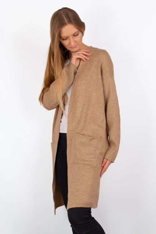 H&amp;M-Piaskowa-dluga-narzuta-kieszenie-modelka-przod2.webp