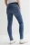 New-Look-ciazowe-spodnie-jeansy-Jenna-skinny-modelka-tyl.webp