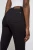 George-czarne-spodnie-jeansy-skinny-premium-plus-size-modelka-zblizenie2.webp