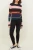 New-Look-wielokolorowy-sweter-w-pasy-modelka-przod2.webp