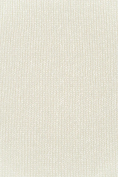 H&M-kremowy-gladki-sweter-zblizenie2.webp