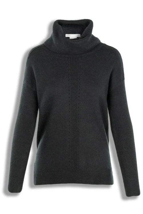 H&M-czarny-sweter-o-szerokim-golfie-golf-glowne.webp