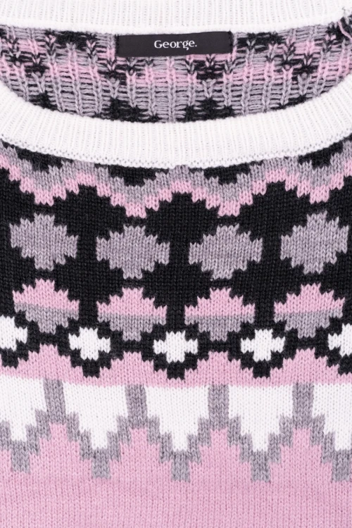 George-rozowy-sweter-skandynawski-zblizenie.webp