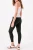 Papaya-April-czarne-spodnie-jeansy-modelka-tyl.webp
