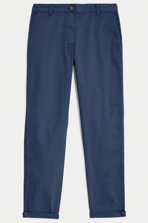 Marks&Spencer-granatowe-damskie-spodnie-chino-chinosy-glowne.webp