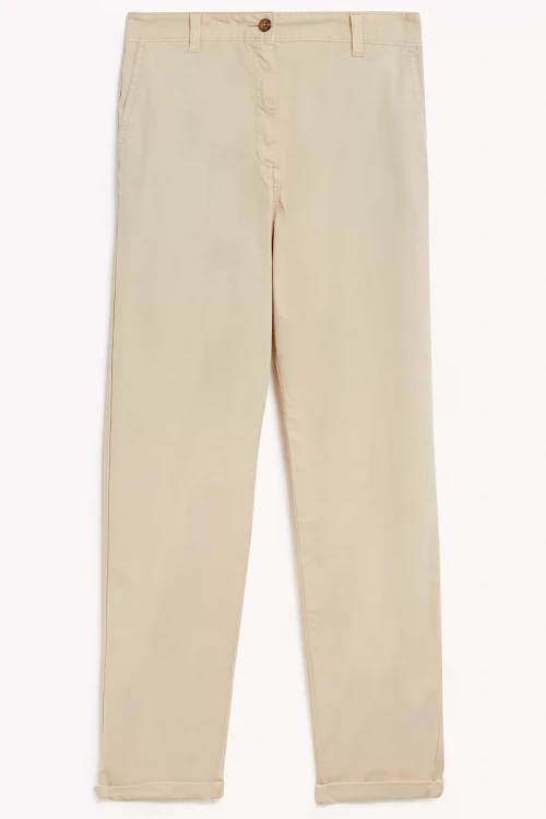 Marks&Spencer-kremowe-damskie-spodnie-chino-chinosy-glowne.webp
