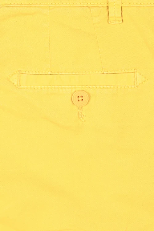 Esprit-cytrynowe-spodnie-chinosy-zblizenie3.webp
