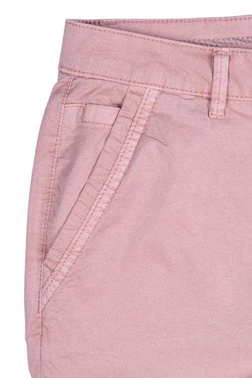 Esprit-rozowe-spodnie-chinosy-zblizenie2.webp