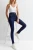 New-Look-Yazmin-granatowe-jeansy-spodnie-modelujace-wysoki-stan-skinny-modelka-przod2.webp