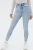 New-look-Hallie-super-skinny-wysoki stan-spodnie-jasny-jeans-jeansy-modelka-przod.webp
