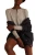 M&S-sweter-kardigan-kawa-z-mlekiem-brazowy-guzik-modelka-przod.webp