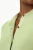 M&S-khaki-sweter-kardigan-brazowy-guzik-modelka-zblizenie.webp