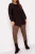 Yours-burgundowy-asymetryczny-sweter-plus-size-modelka-przod2.webp