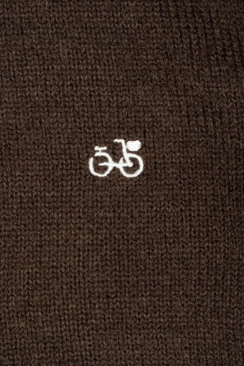 Sacoor-blue-meski-kasztanowy-sweter-welna-haft-zblizenie2.webp