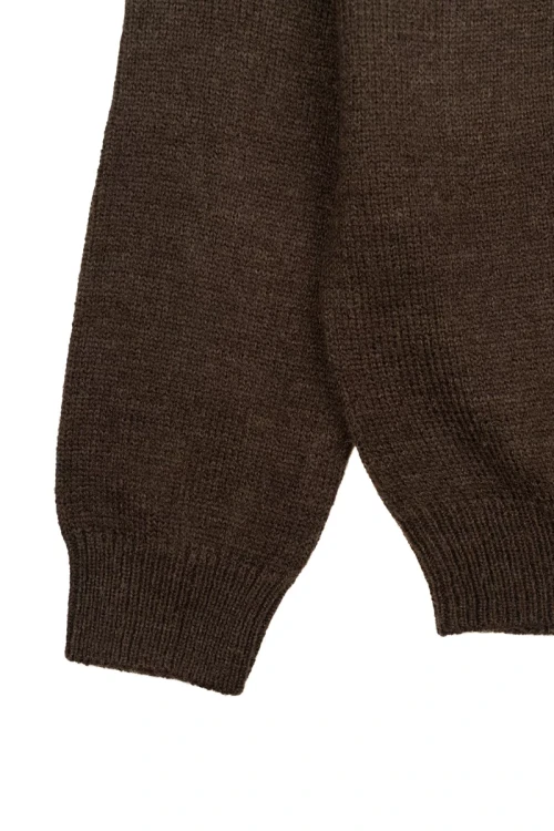 Sacoor-blue-meski-kasztanowy-sweter-welna-haft-zblizenie3.webp