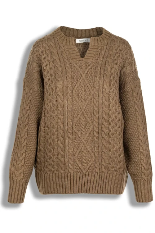 C&A-brazowy-cieply-sweter-v-neck-warkocze-glowne.webp