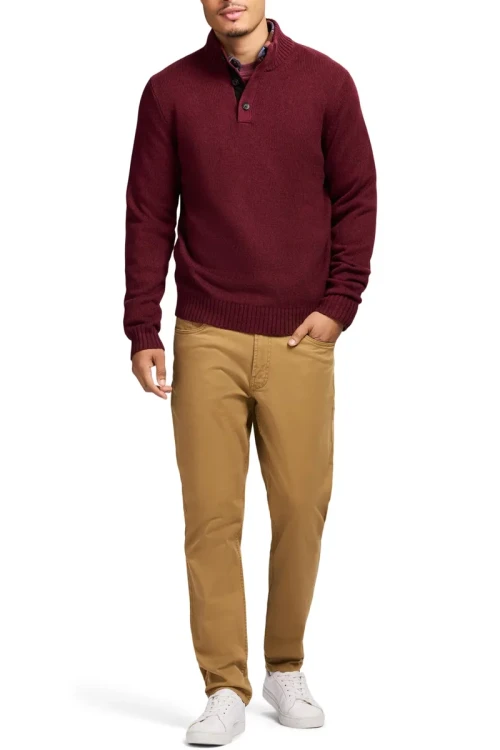 Izod-meski-bordowy-rozpinany-sweter-guziki-model-przod2.webp