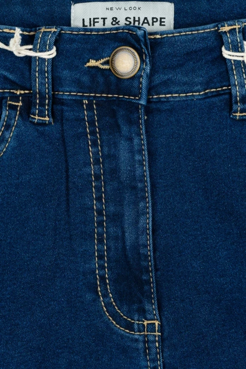 New-Look-ciemne-jeansowe-damskie-spodnie-jeansy-Emilee-zblizenie.webp