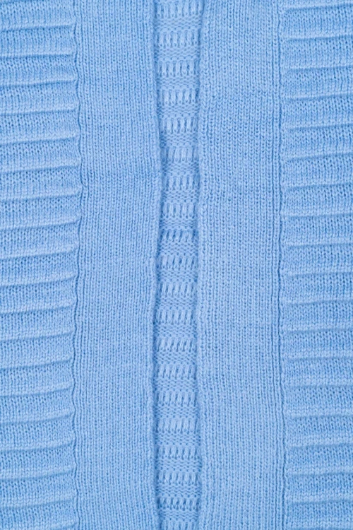 Papaya-blekitna-prazkowana-narzuta-open-front-zblizenie1 (2).webp