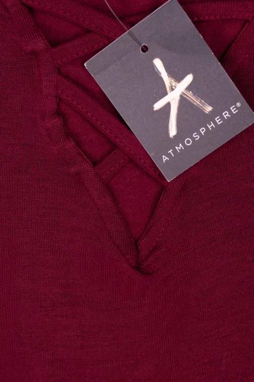 Atmosphere-bordowa-bluzka-tunika-przeplatana-zblizenie.webp