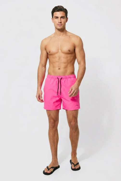 Boohoo-rozowe-meskie-spodenki-do-plywania-model-1.webp