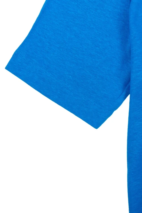 M&S-kobaltowa-lniana-bluzka-t-shirt-modal-zblizenie3.webp