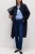 M&S-spodnie-granatowe-jeansy-the-sienna-straight-jeansowe-proste-modelka-przod2.webp