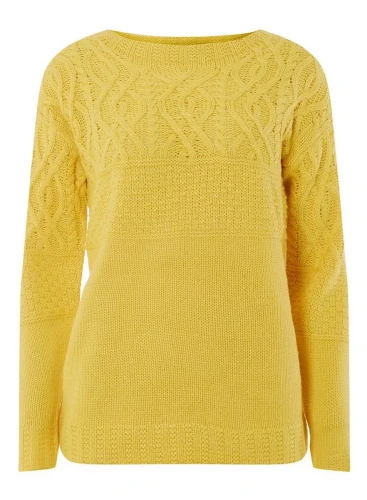 Dorothy-Perkins-miodowy-sweter-sploty-warkocze-glowne.webp