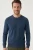 M&S-meski-ciemnoniebieski-sweter-czysta-bawelna-model-zblizenie.webp