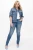 Only-damska-jasna-jeansowa-kurtka-katana-modelka-przod4.webp