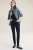 Next-czarne-damskie-jeansy-modelka-przod.webp