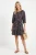 George-czarna-sukienka-w-kwiaty-modelka.webp
